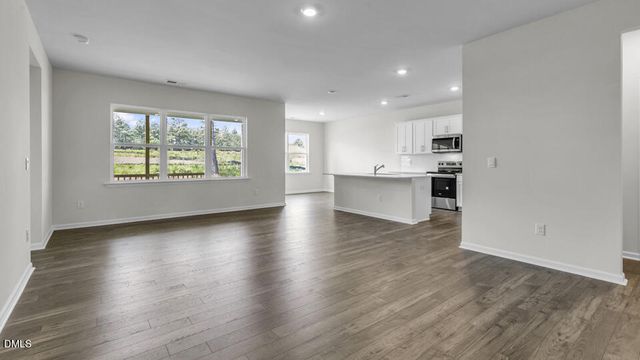 3086 Platinum Circle, West End, NC 27376