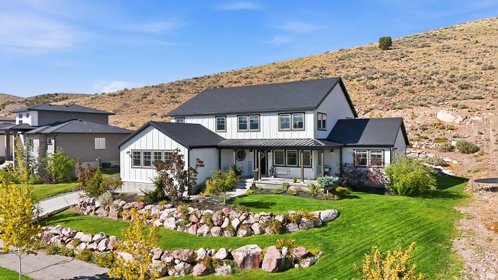 2417 E PATRIOT DR, Eagle Mountain, UT 84005 — exterior