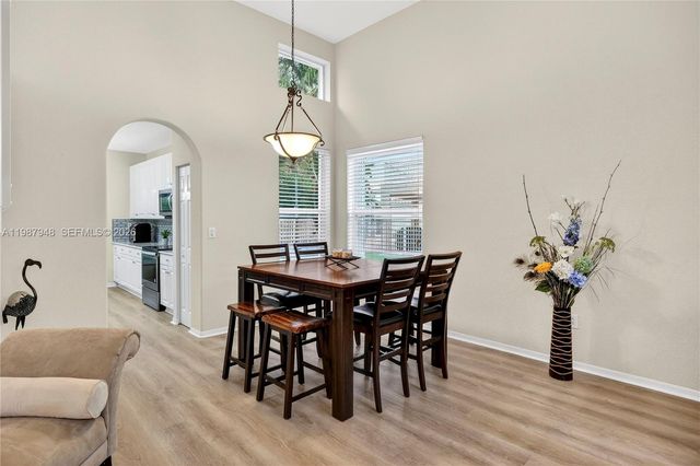 1511 NW 168th Ave, Pembroke Pines, FL 33028