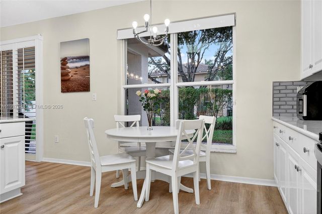 1511 NW 168th Ave, Pembroke Pines, FL 33028