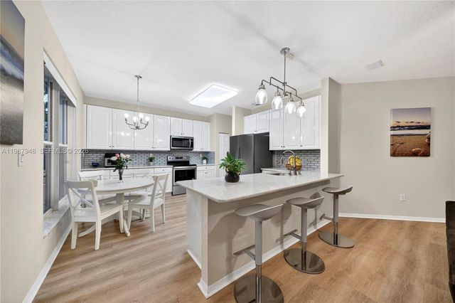 1511 NW 168th Ave, Pembroke Pines, FL 33028