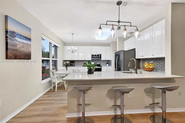 1511 NW 168th Ave, Pembroke Pines, FL 33028