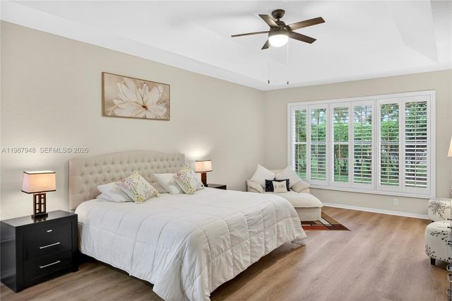 1511 NW 168th Ave, Pembroke Pines, FL 33028