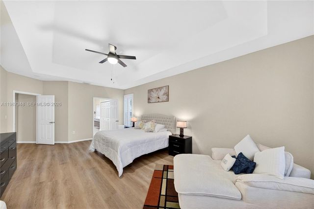 1511 NW 168th Ave, Pembroke Pines, FL 33028