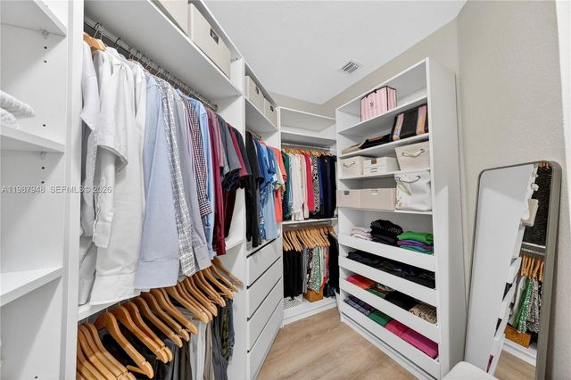 1511 NW 168th Ave, Pembroke Pines, FL 33028