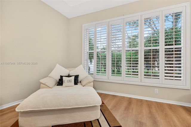 1511 NW 168th Ave, Pembroke Pines, FL 33028