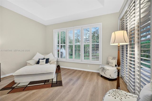 1511 NW 168th Ave, Pembroke Pines, FL 33028