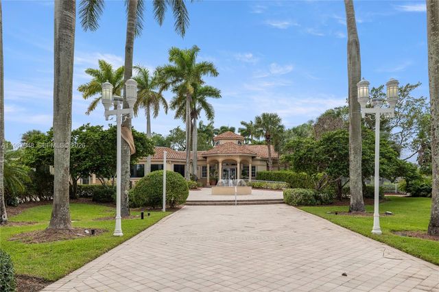 1511 NW 168th Ave, Pembroke Pines, FL 33028