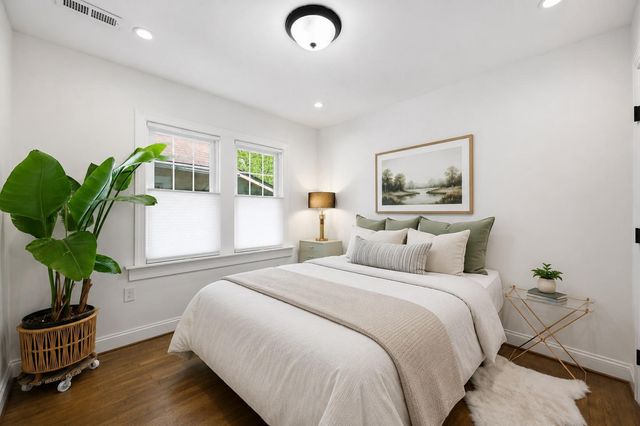 6729 EASTERN AVE, Takoma Park, MD 20912