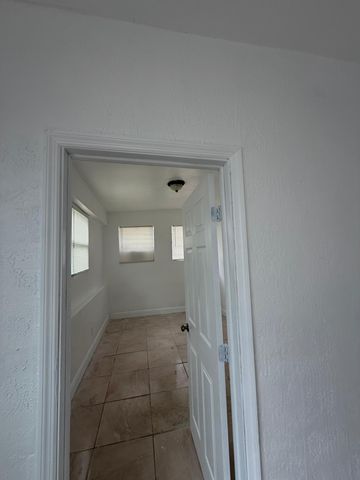 3451 NW 6TH Street, Lauderhill, FL 33311