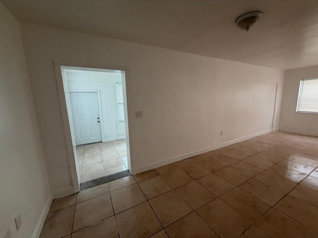 3451 NW 6TH Street, Lauderhill, FL 33311