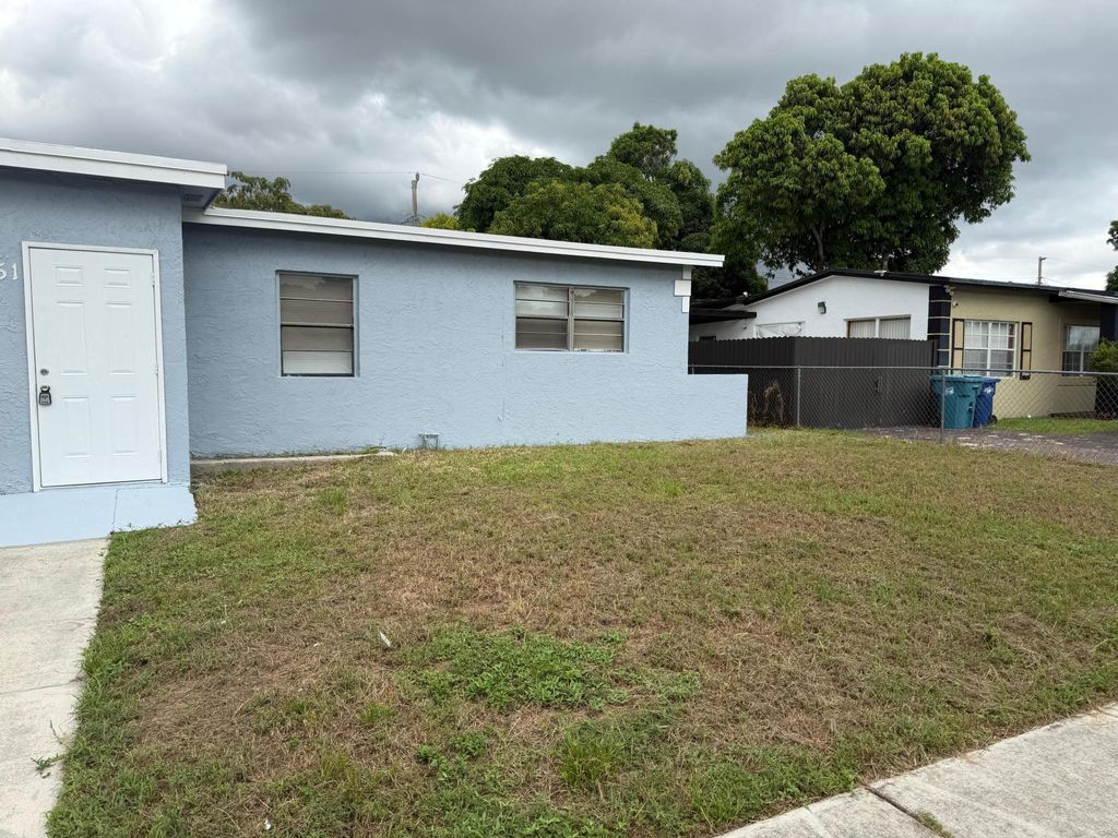 3451 NW 6TH Street, Lauderhill, FL 33311