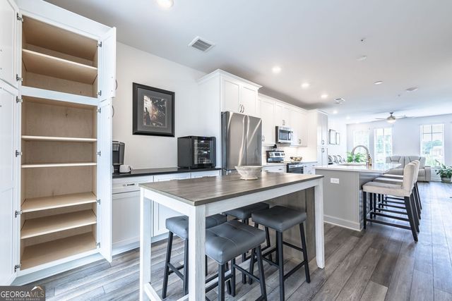405 Burton Drive, Alpharetta, GA 30005