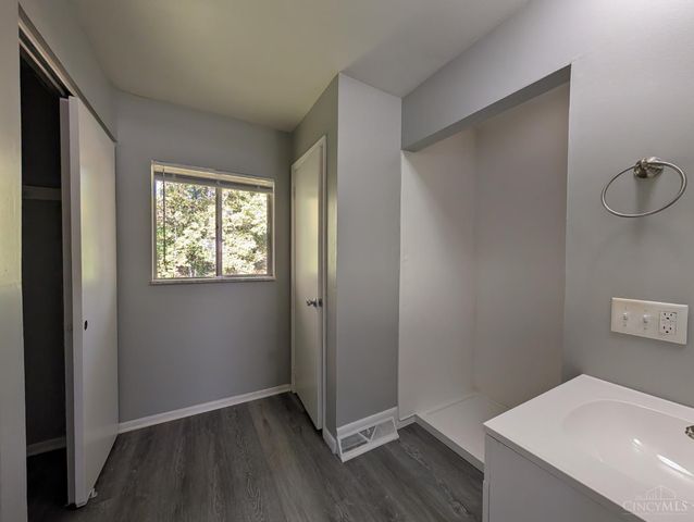 3427 Bighorn Court, Cincinnati, OH 45211