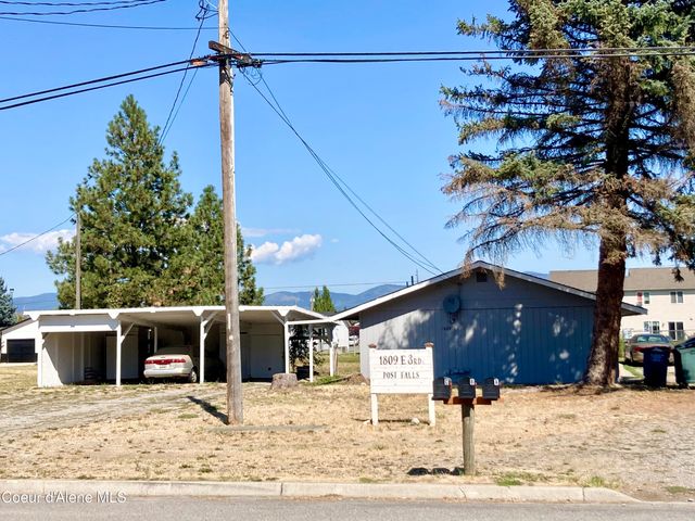 1809 E 3RD AVE, Post Falls, ID 83854