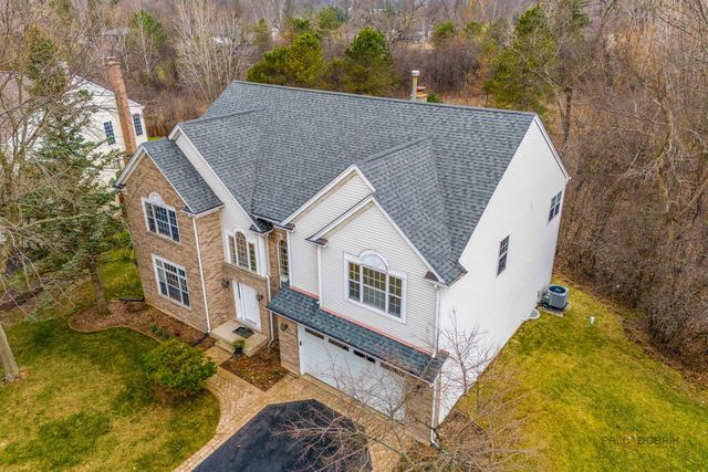 14200 Oakwood Court, Libertyville, IL 60048