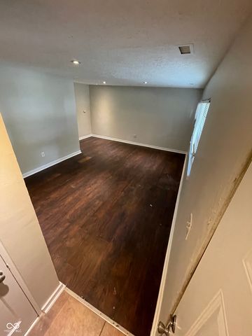 6267 E 24th Street, Indianapolis, IN 46219