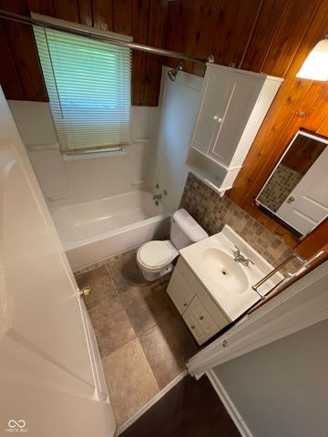 6267 E 24th Street, Indianapolis, IN 46219