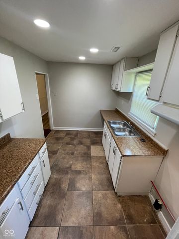 6267 E 24th Street, Indianapolis, IN 46219