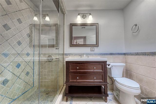 91 Chestnut Ridge Road, Saddle River, NJ 07458