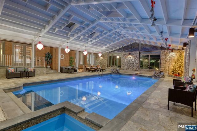 91 Chestnut Ridge Road, Saddle River, NJ 07458