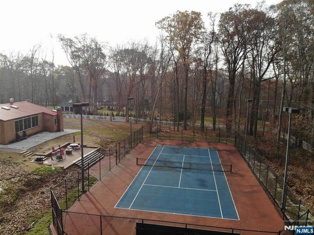 91 Chestnut Ridge Road, Saddle River, NJ 07458