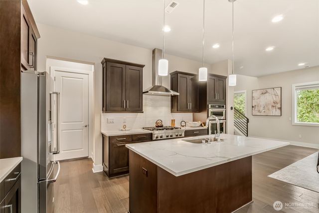 24509 NE 13th Place, Sammamish, WA 98074