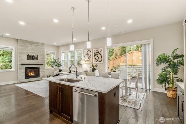 24509 NE 13th Place, Sammamish, WA 98074