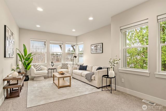 24509 NE 13th Place, Sammamish, WA 98074