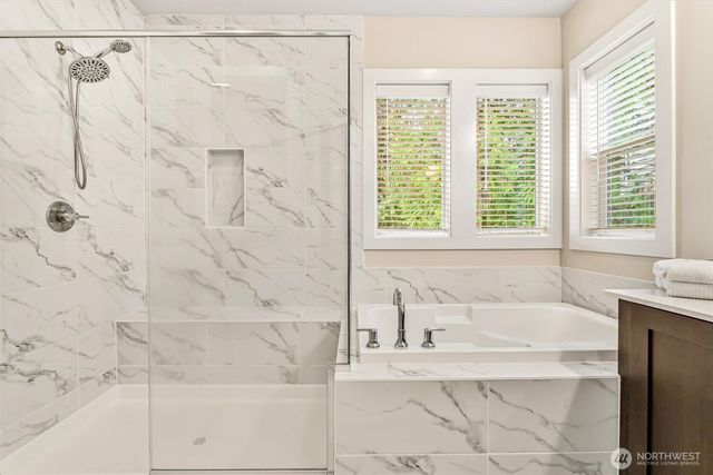 24509 NE 13th Place, Sammamish, WA 98074