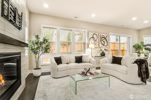 24509 NE 13th Place, Sammamish, WA 98074