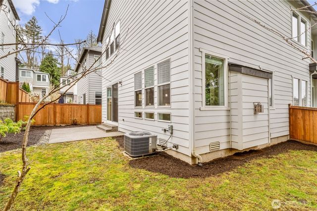 24509 NE 13th Place, Sammamish, WA 98074