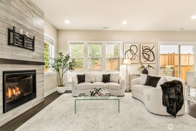 24509 NE 13th Place, Sammamish, WA 98074