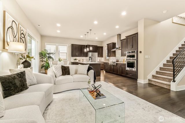 24509 NE 13th Place, Sammamish, WA 98074