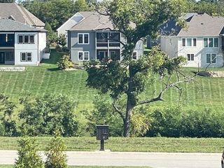 7113 Parkhill Street, Shawnee, KS 66216