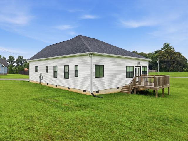 35 Monica St, Mcminnville, TN 37110