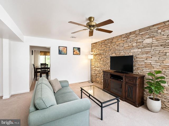2828 BUXTON CT, Harrisburg, PA 17110
