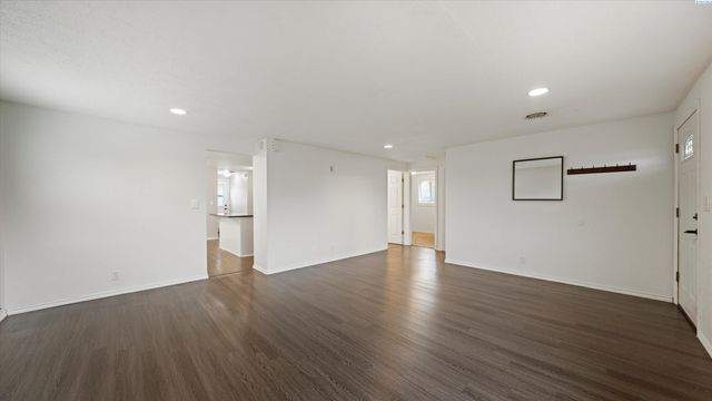 1922 Highland Dr, Prosser, WA 99350