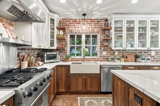 15737 Warm Springs, Canyon Country, CA 91387