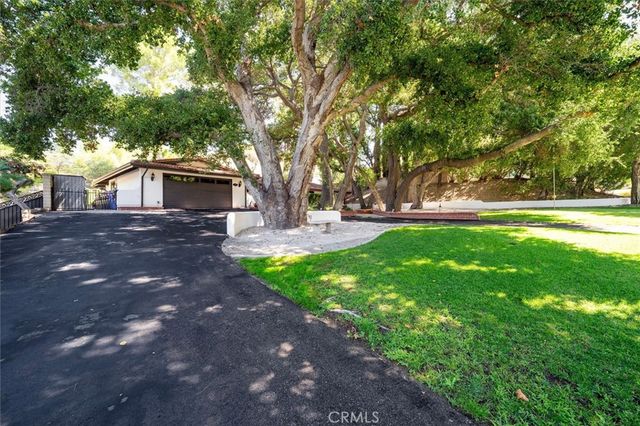 15737 Warm Springs, Canyon Country, CA 91387