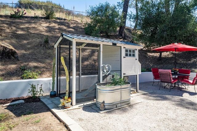 15737 Warm Springs, Canyon Country, CA 91387