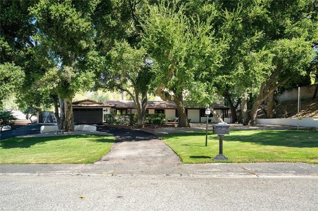 15737 Warm Springs, Canyon Country, CA 91387