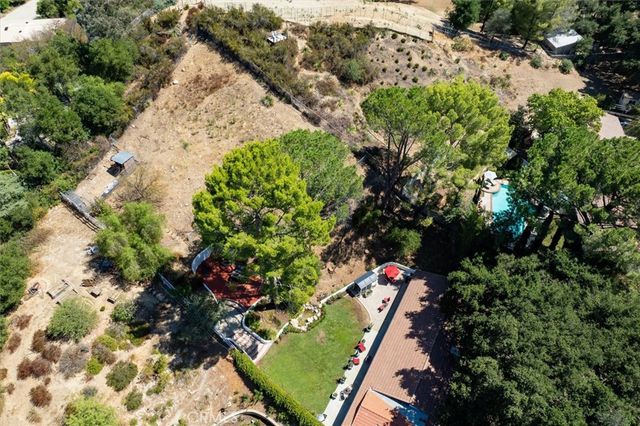 15737 Warm Springs, Canyon Country, CA 91387