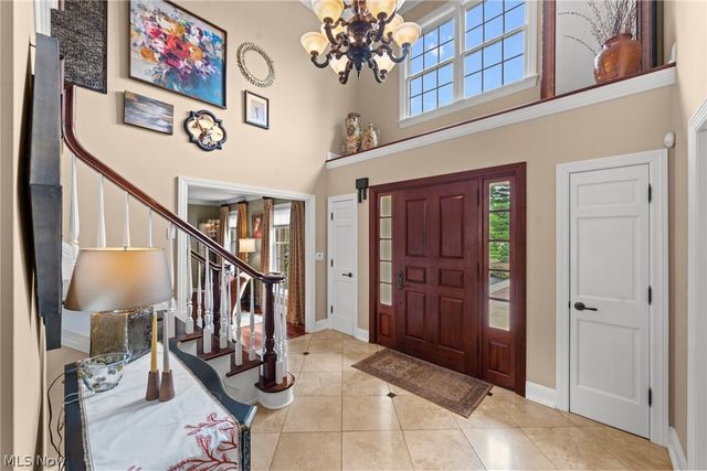 17221 Sagamore Road, Walton Hills, OH 44146