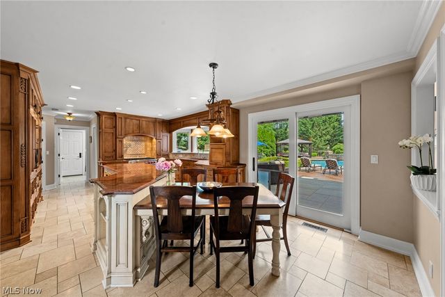 17221 Sagamore Road, Walton Hills, OH 44146