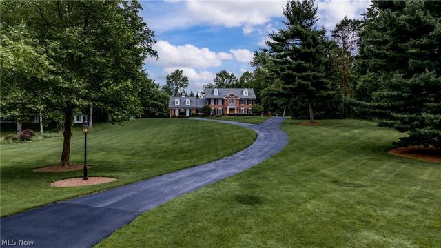 17221 Sagamore Road, Walton Hills, OH 44146