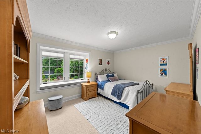 17221 Sagamore Road, Walton Hills, OH 44146