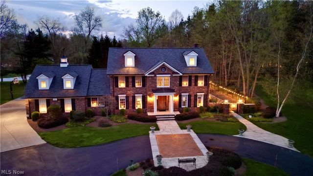 17221 Sagamore Road, Walton Hills, OH 44146