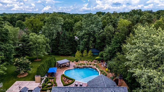 17221 Sagamore Road, Walton Hills, OH 44146