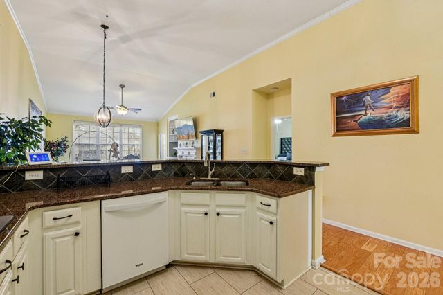 4700 Willow Glen Road, Harrisburg, NC 28075